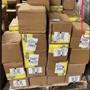 4x6 thermal labels 
BULK WHOLESALE UPS BRAND 4x6 fanfold shipping  labels